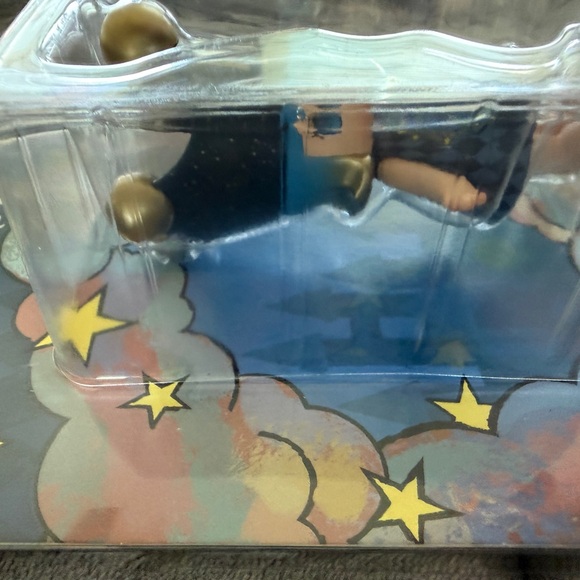 Molly 20th Anniversary Figure - Blue and Gold Hangcard. Authentic. - Picture 4 of 5